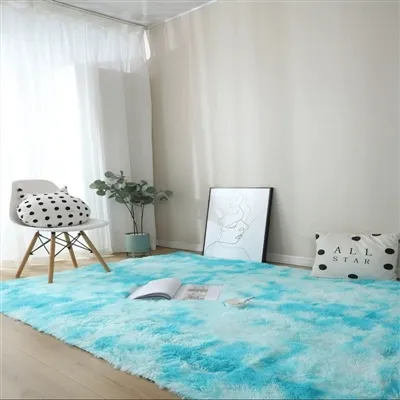 Kaip pašalinti pašalinius daiktus iš pliušinių kilimų